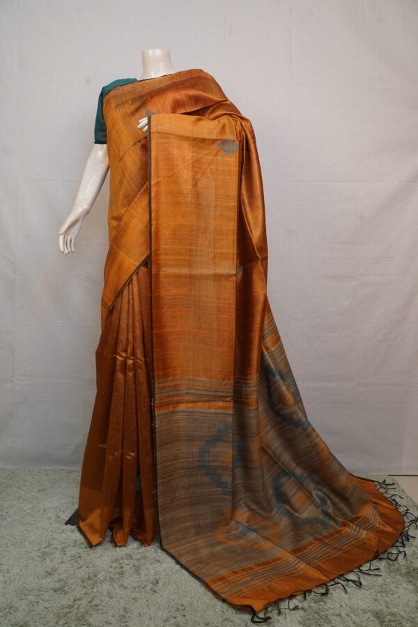 Elegant Mulberry Dupion Silk Saree – Pure Handwoven Finish - Image 2